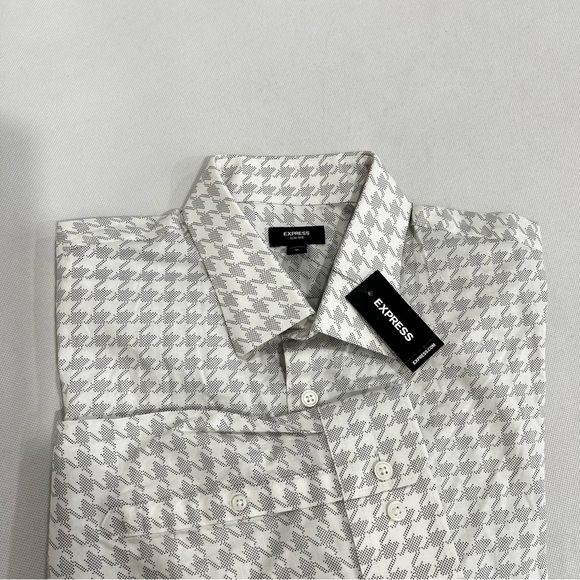 Express Dress Shirt Size Medium Slim Button-Up Gray/White Houndstooth Long Sleev - Picture 4 of 6